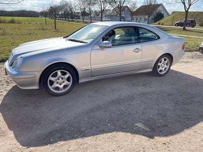 Silber Gebraucht 2002 Mercedes CLK200 Elegance Coupé | 9.800 € (Teuer)