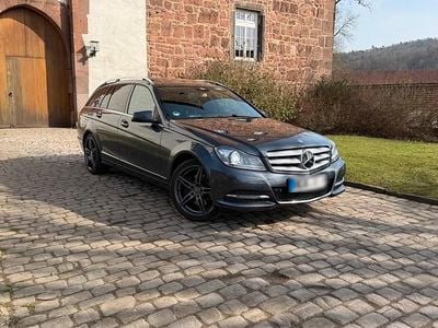 Gebraucht Mercedes C350 Avantgarde 265 PS (194 kW) 2013 Grau Kombi