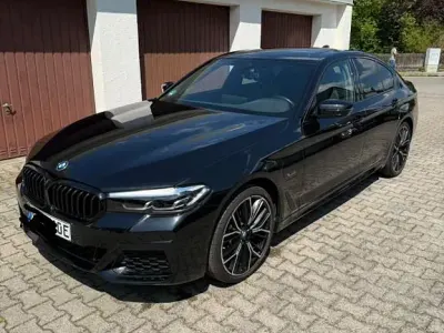 Gebraucht BMW 520 M Sport 204 PS (150 kW) 2022 Schwarz Limousine