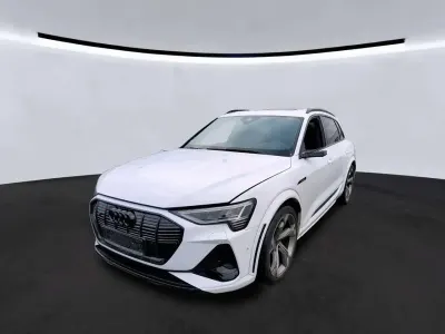 Usata Audi e-tron Ambiente 369 kW (503 CV) 2022 Bianco SUV