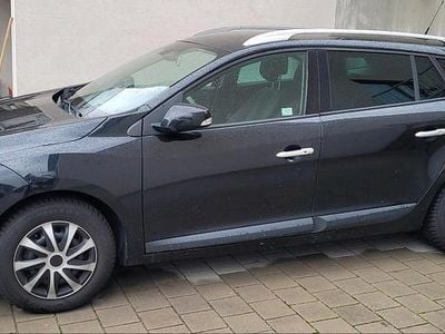 Schwarz Gebraucht 2012 Renault Alaskan Abholung | 4.300 €