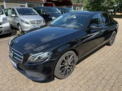 Gebraucht Mercedes E220 Avantgarde 194 PS (142 kW) 2019 Schwarz Limousine