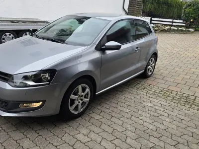Gebraucht VW Polo Highline 105 PS (77 kW) 2010 Grau Kleinwagen