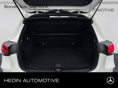 Weiß Gebraucht 2021 Mercedes GLA200 AMG SUV | 30.900 € (Fairer Preis)