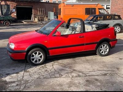 Usata VW Golf 90 CV (66 kW) 1994 Rosso Cabrio