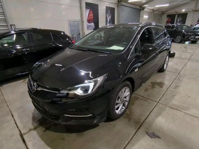 Schwarz Gebraucht 2021 Opel Astra Design & Tech Limousine | 13.490 € (Fairer Preis)