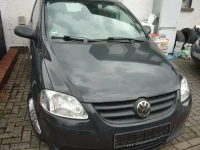 Gebraucht VW Fox Refresh 54 PS (39 kW) 2009 Grau Kleinwagen
