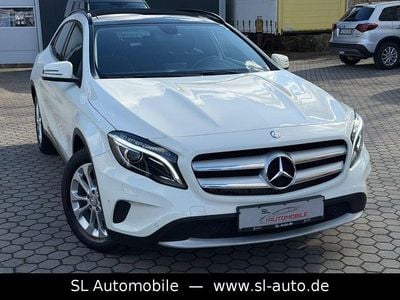 Gebraucht Mercedes GLA200 Style 156 PS (114 kW) 2015 Weiß SUV