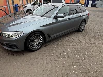Grau Gebraucht 2018 BMW 530 Sport Line Kombi | 24.500 € (Guter Preis)