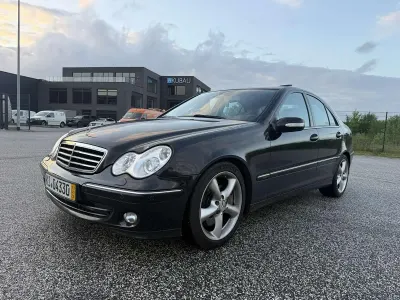 Gebraucht Mercedes C230 204 PS (150 kW) 2006 Schwarz Limousine