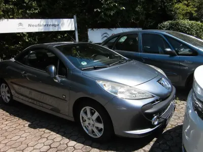 Gebraucht Peugeot 207 CC 109 PS (80 kW) 2009 Grau Cabrio