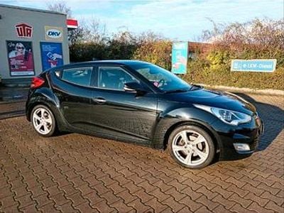 Second-hand Hyundai Veloster Premium 140 CP (102 kW) 2011 Negru Hatchback
