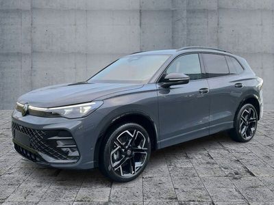 Grau Gebraucht 2024 VW Tiguan Style SUV | 49.470 € (Etwas zu teuer)