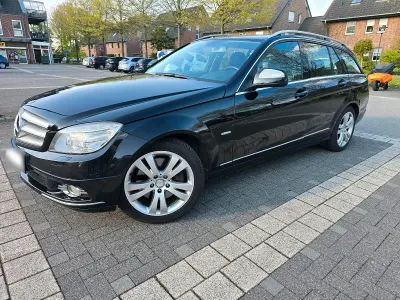 Gebraucht Mercedes C320 224 PS (164 kW) 2008 Schwarz Kombi