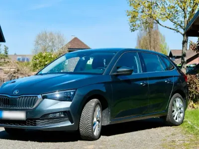 Gebraucht Skoda Scala Style 150 PS (110 kW) 2020 Grau Kleinwagen
