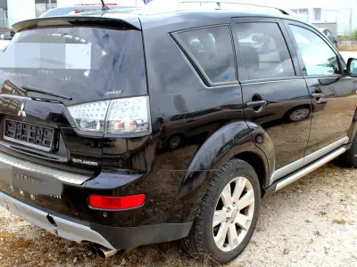 Begagnad Mitsubishi Outlander 140 HK (102 kW) 2008 Svart SUV