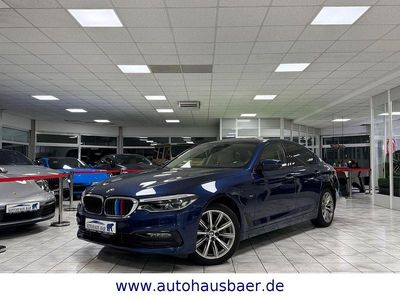 Gebraucht BMW 530 Sport Line 265 PS (194 kW) 2017 Blau Limousine