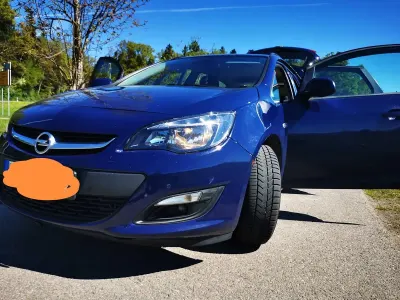 Gebraucht Opel Astra Eco 110 PS (80 kW) 2014 Blau Kombi