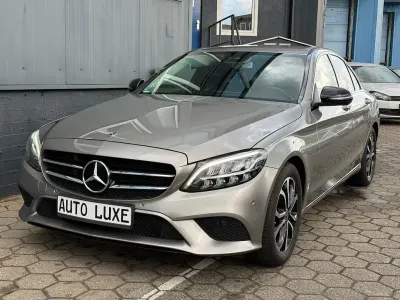 Gebraucht Mercedes C180 Avantgarde 156 PS (114 kW) 2020 Grau Limousine