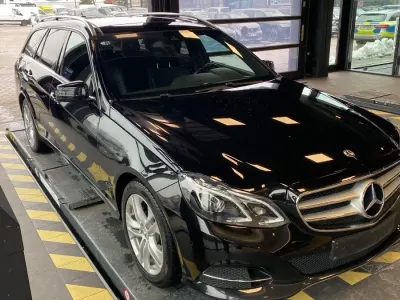Gebraucht Mercedes E300 Avantgarde 231 PS (169 kW) 2014 Schwarz Kombi