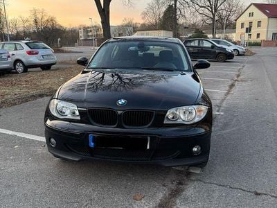 Gebraucht BMW 116 116 PS (85 kW) 2005 Schwarz Kleinwagen