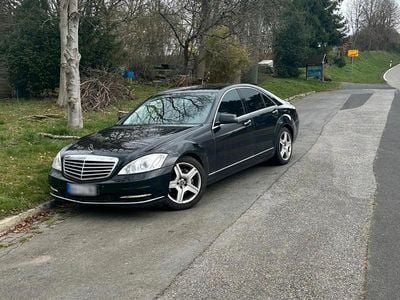 Gebraucht Mercedes 320 224 PS (164 kW) 2008 Schwarz Limousine