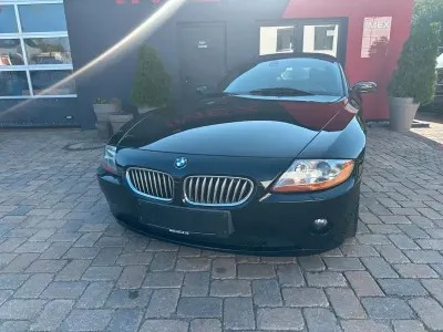 Gebraucht BMW Z4 Sport Line 231 PS (169 kW) 2003 Schwarz Cabrio