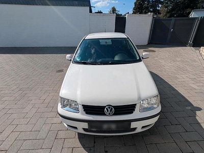 Gebraucht VW Polo 50 PS (36 kW) 2001 Weiß Kleinwagen