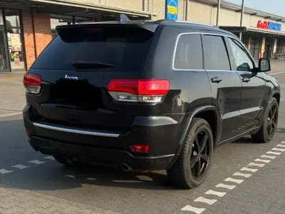 Gebraucht Jeep Grand Cherokee Overland 250 PS (183 kW) 2014 Schwarz SUV
