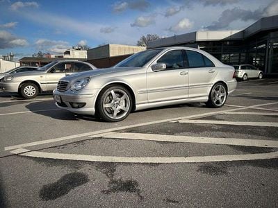 Mercedes C32 AMG