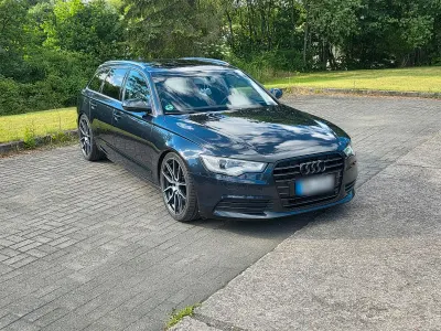 Gebraucht Audi A6 177 PS (130 kW) 2012 Blau Kombi