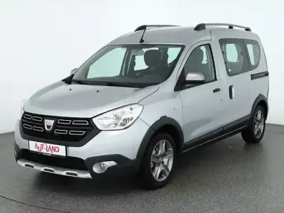 Gebraucht Dacia Dokker Stepway 95 PS (69 kW) 2021 Grau Van / Kleinbus