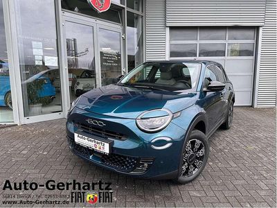 Gebraucht Fiat 600 Basis 101 PS (74 kW) 2024 Mare grün SUV