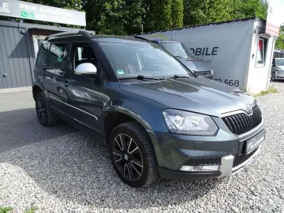 Gebraucht Skoda Yeti Adventure 140 PS (102 kW) 2015 Grau SUV