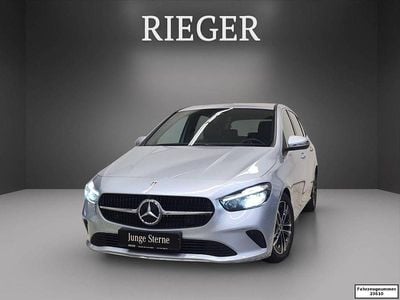Metalliclack hightechsilber (metallic) Gebraucht 2024 Mercedes B180 Progressive Van / Kleinbus | 25.899 € (Superpreis)