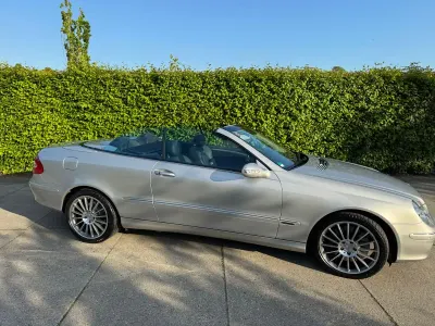 Gebraucht Mercedes CLK500 Avantgarde 306 PS (225 kW) 2003 Silber Cabrio