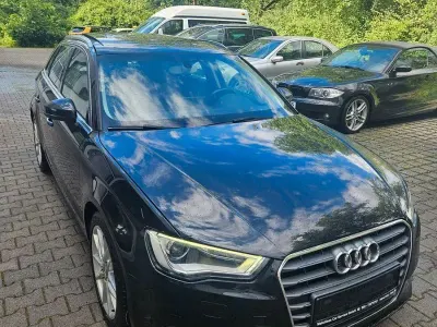 Gebraucht Audi A3 Sport 122 PS (89 kW) 2014 Schwarz Limousine