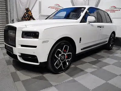 Usata Rolls Royce Cullinan 600 CV (441 kW) 2020 Bianco SUV