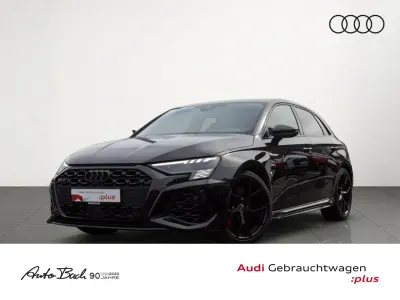 Gebraucht Audi RS3 Sportback Ambiente 400 PS (294 kW) 2023 Mythosschwarz metallic Kleinwagen