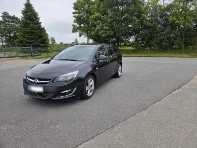 Gebraucht Opel Astra Active 140 PS (102 kW) 2013 Schwarz Kombi