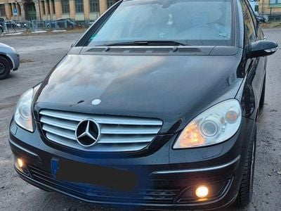 Gebraucht Mercedes B200 193 PS (141 kW) 2005 Schwarz Van / Kleinbus