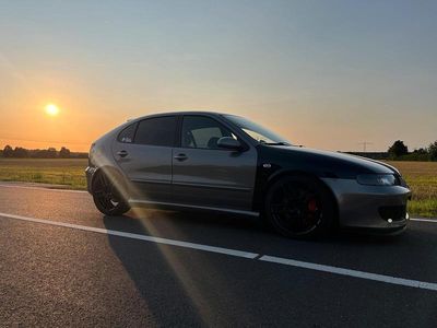 Second-hand Seat Leon CUPRA 333 CP (244 kW) 2003 Hatchback