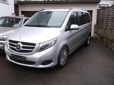 Gebraucht Mercedes V220 Edition 163 PS (119 kW) 2015 Silber Van / Kleinbus