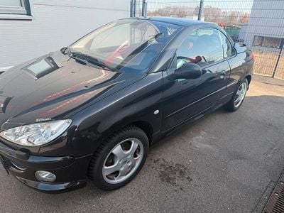 Gebraucht Peugeot 206 CC 136 PS (100 kW) 2004 Schwarz Cabrio
