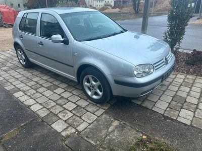 Gebraucht VW Golf IV 75 PS (55 kW) 2002 Silber Kleinwagen