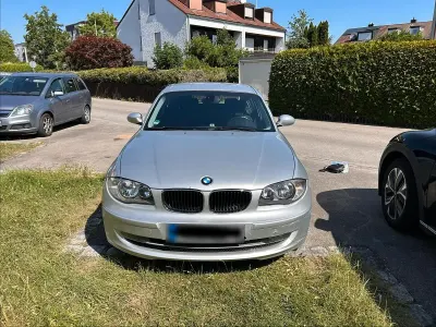 Gebraucht BMW 120 Performance 177 PS (130 kW) 2009 Grau Kleinwagen