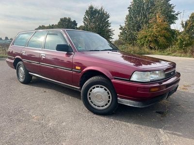 Rot Gebraucht 1991 Toyota Camry Kombi | 8.990 €