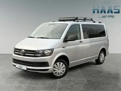 Käytetty VW Multivan Trendline 103 HP (75 kW) 2016 Hopea Tila-auto