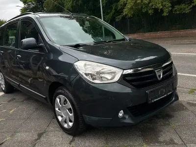 Gebraucht Dacia Lodgy Lauréate 90 PS (66 kW) 2012 Schwarz Van / Kleinbus