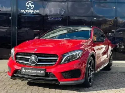 Gebraucht Mercedes GLA200 156 PS (114 kW) 2015 Rot SUV